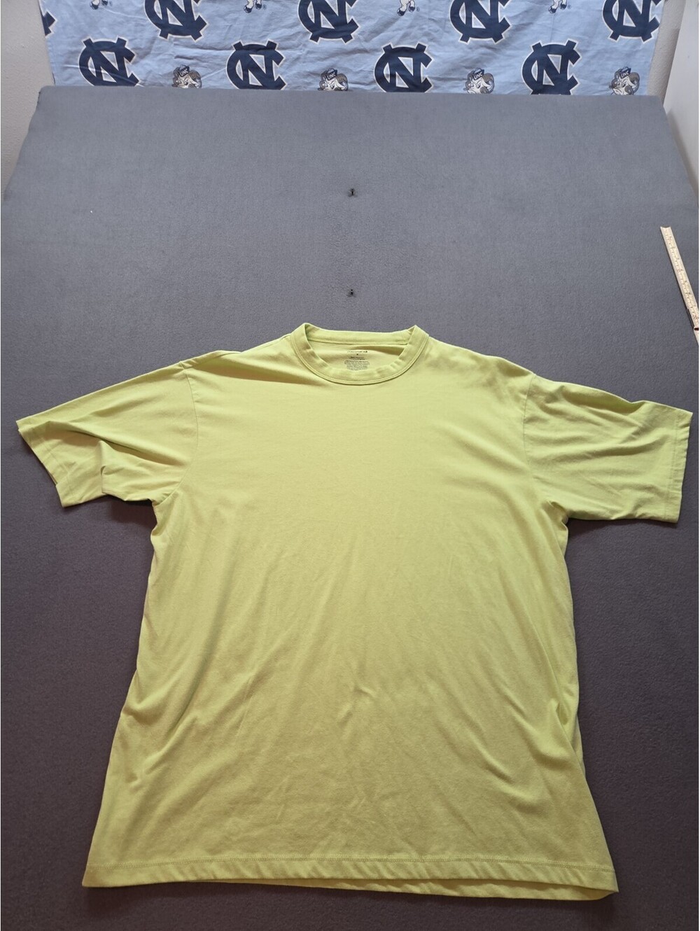 men's green t-shirt by Abound size M
